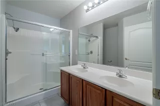 Photo #3: 2335844 Listing 