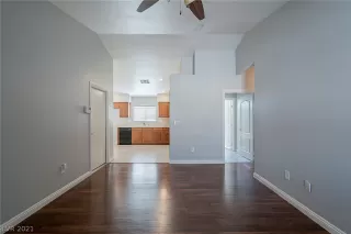 Photo #6: 2335844 Listing 