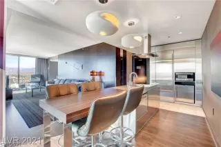 Photo #2: 2335848 Listing