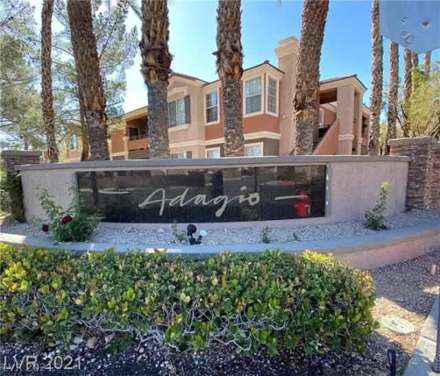 MLS: 2335877 Condo For Sale