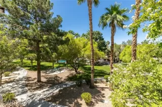 Photo #1: 2335877 Listing