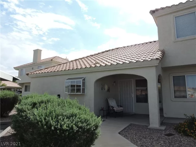 MLS: 2335890 Condo For Sale