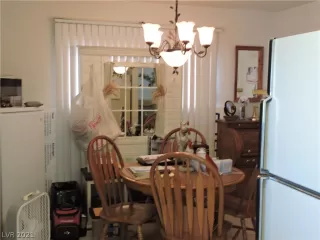 Photo #5: 2335890 Listing 