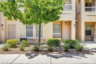 Photo #2: 2335930 Listing