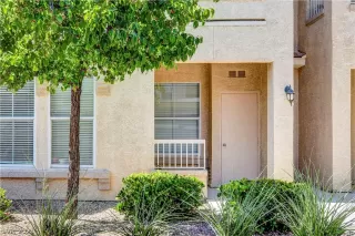 Photo #3: 2335930 Listing