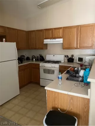 Photo #1: 2335951 Listing