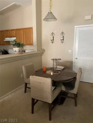 Photo #2: 2335951 Listing