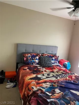 Photo #4: 2335951 Listing