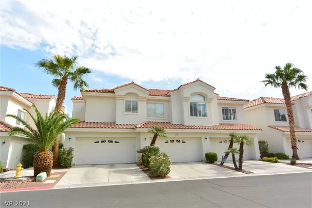 MLS: 2335974 Condo For Sale