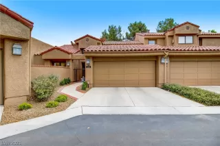 Photo #1: 2336018 Listing 