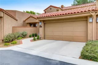 Photo #2: 2336018 Listing 