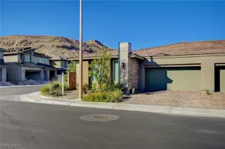 Photo #1: 2336025 Listing 