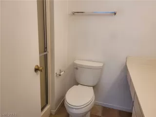 Photo #6: 2336033 Listing 