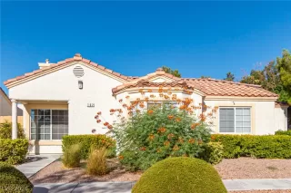 Photo #1: 2336058 Listing