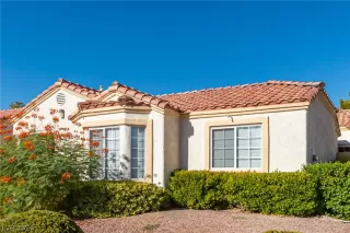 Photo #2: 2336058 Listing