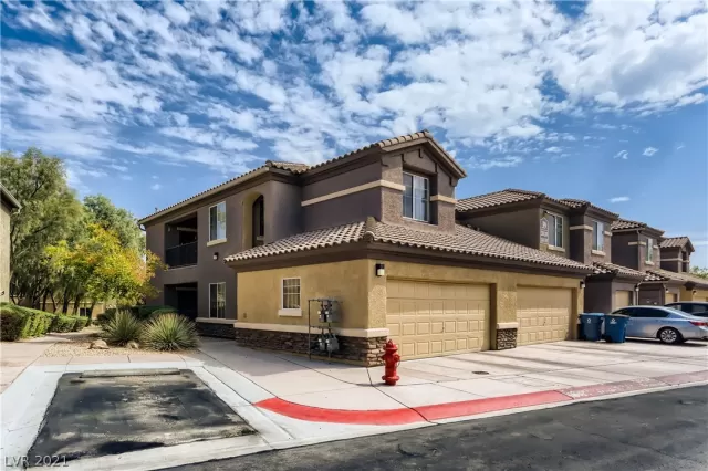 MLS: 2336065 Condo For Sale