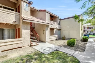 Photo #2: 2336098 Listing 