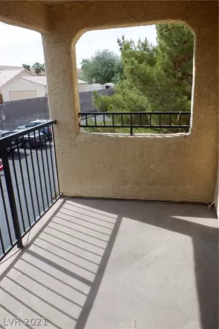 Photo #3: 2336149 Listing 