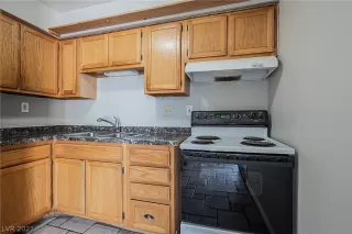 Photo #1: 2336178 Listing