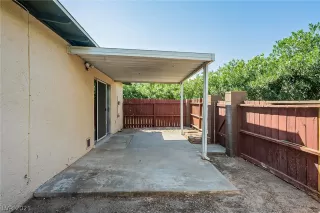 Photo #4: 2336178 Listing