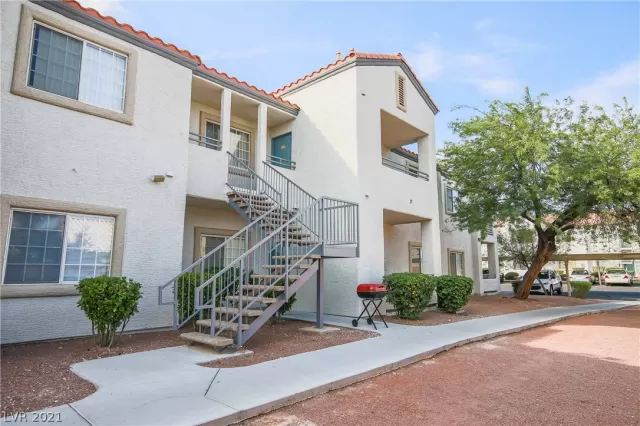 MLS: 2336200 Condo For Sale