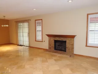 Photo #3: 2336222 Listing 