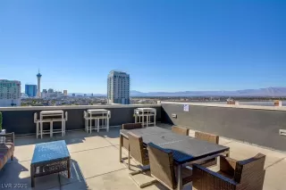 Photo #1: 2336238 Listing