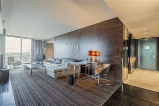 Photo #3: 2336248 Listing 