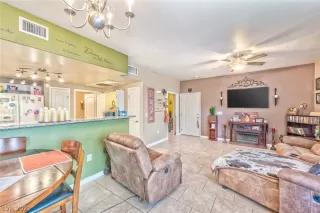 Photo #3: 2336261 Listing