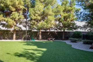 Photo #1: 2336279 Listing