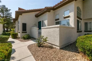 Photo #1: 2336283 Listing