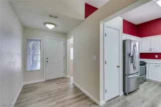 Photo #1: 2336295 Listing