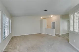 Photo #6: 2336295 Listing