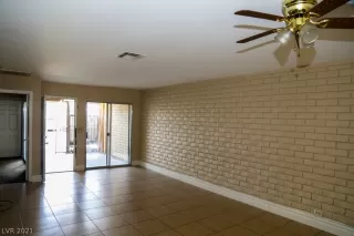 Photo #3: 2336335 Listing 