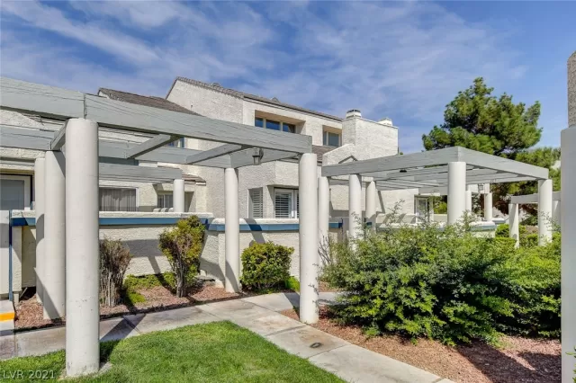 MLS: 2336345 Condo For Sale