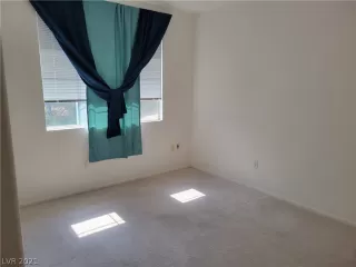 Photo #4: 2336357 Listing 