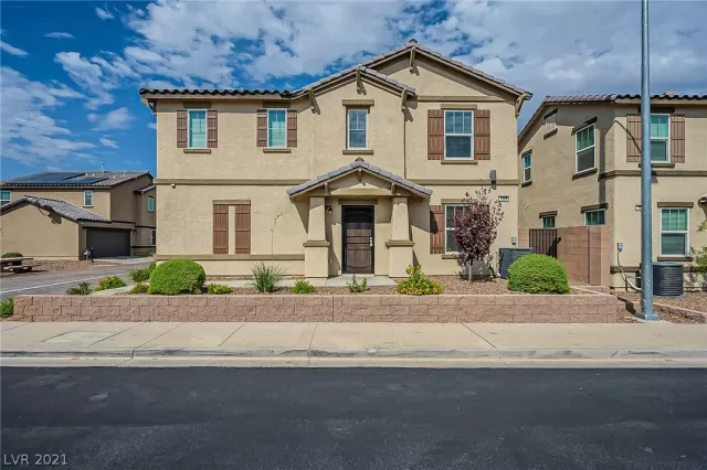 MLS: 2336365 Condo For Sale