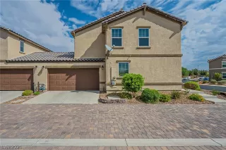 Photo #4: 2336365 Listing 