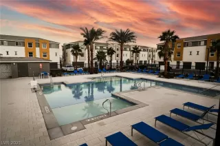 Photo #1: 2336386 Listing