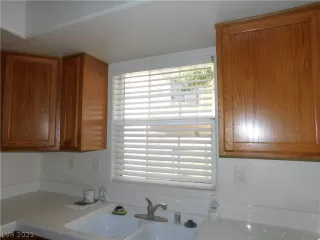 Photo #3: 2336387 Listing 