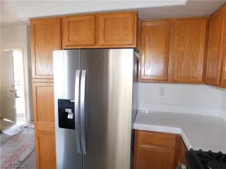 Photo #6: 2336387 Listing 