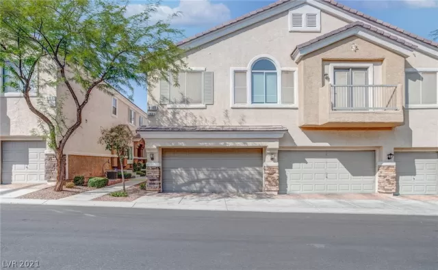 MLS: 2336395 Condo For Sale