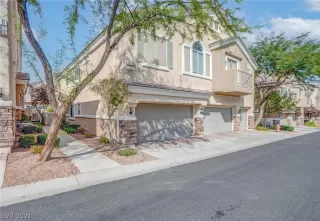 Photo #1: 2336395 Listing