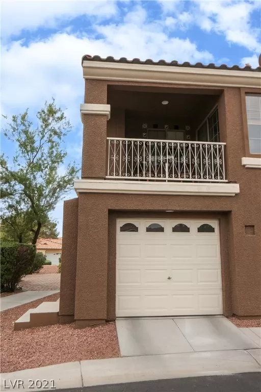 MLS: 2336406 Condo For Sale