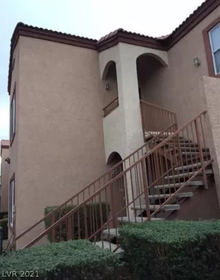 Photo #1: 2336436 Listing