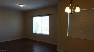 Photo #3: 2336436 Listing