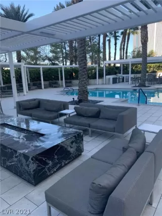 Photo #1: 2336449 Listing 