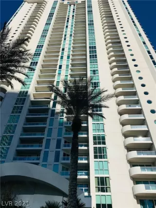 Photo #6: 2336449 Listing 