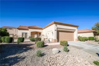 Photo #1: 2336461 Listing 