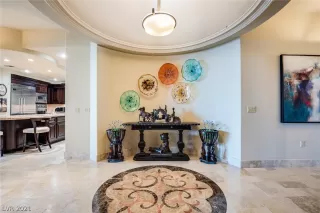 Photo #1: 2336483 Listing